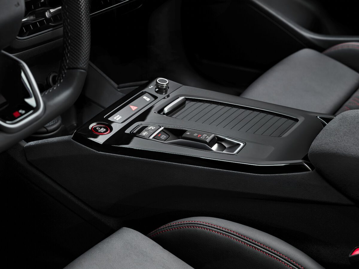widok kokpitu audi q6 suv