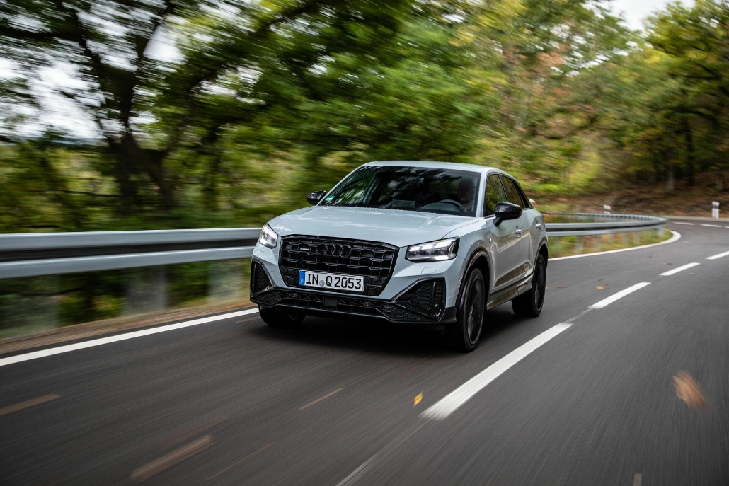 audi-q2-podczas-jazdy