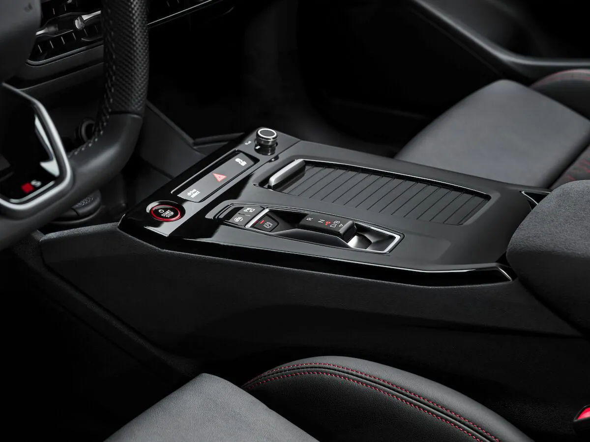 widok kokpitu audi q6 suv
